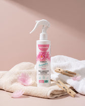 Essentia Nature INTENSE dišeče razpršilo Soft Laundry s cvetnimi listi